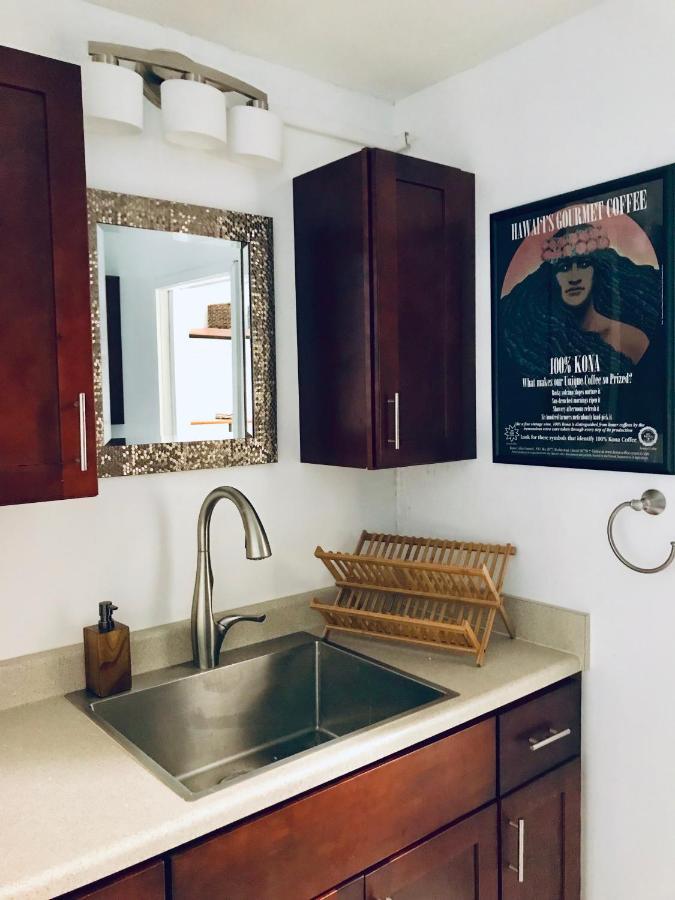 Downtown Hawaiian Paradise Condo With Hot Tub, Pool & Beach - Kona Islander Inn カイルア・コナ エクステリア 写真