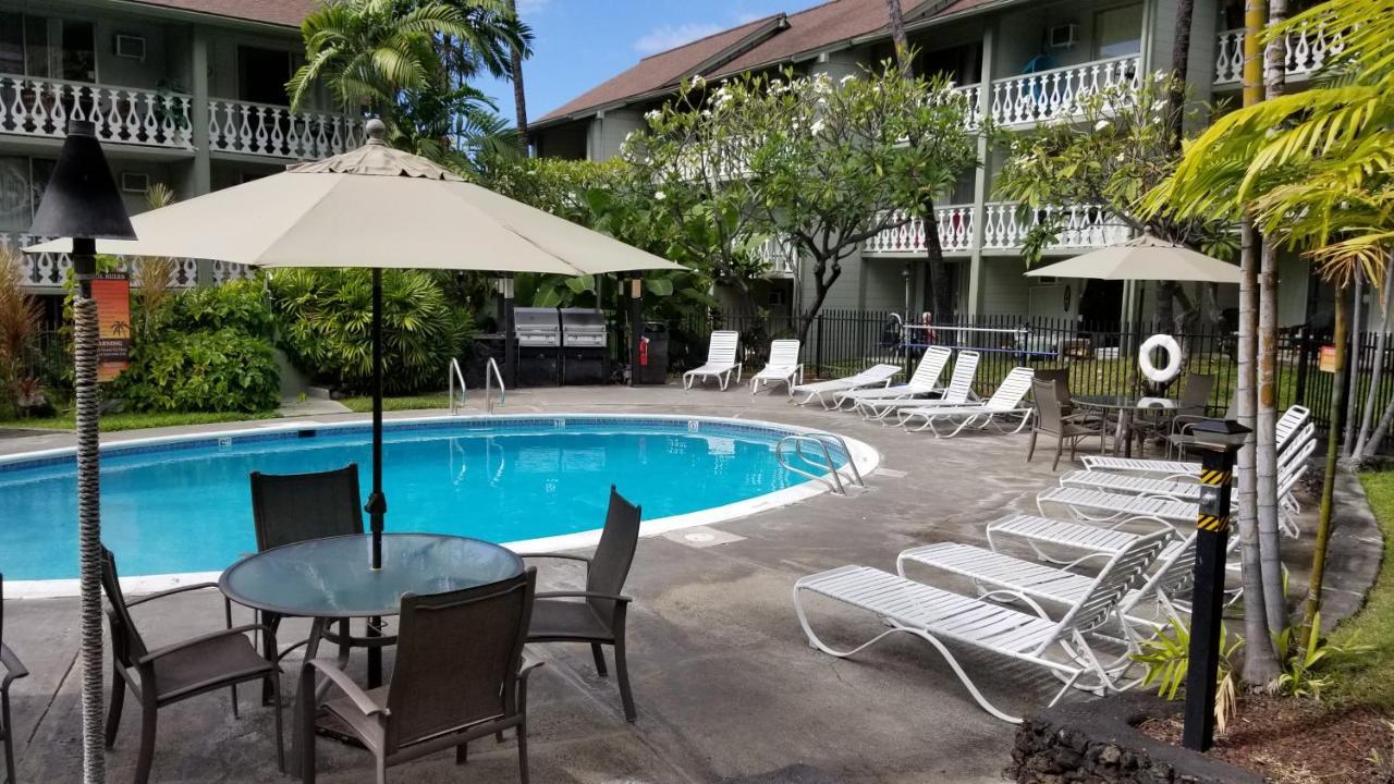 Downtown Hawaiian Paradise Condo With Hot Tub, Pool & Beach - Kona Islander Inn カイルア・コナ エクステリア 写真
