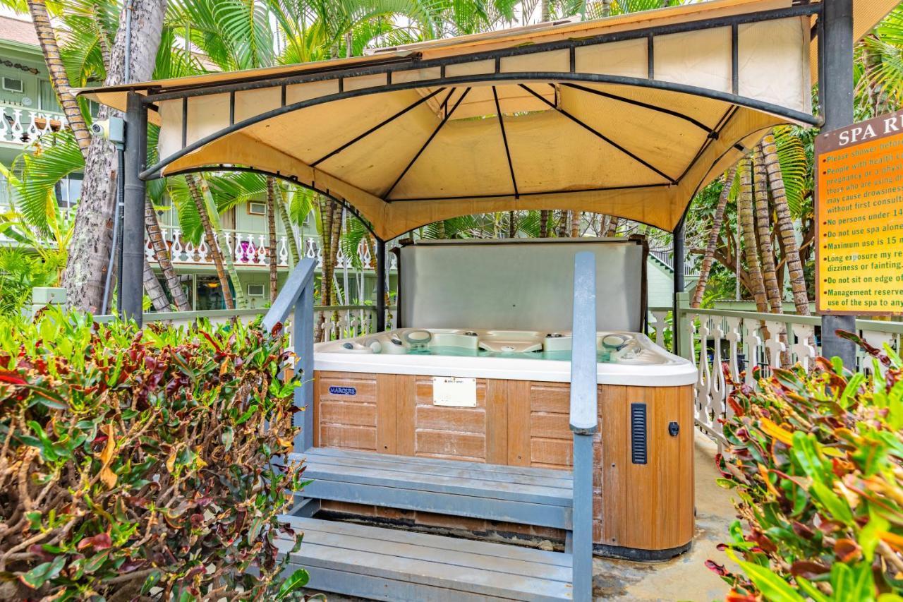 Downtown Hawaiian Paradise Condo With Hot Tub, Pool & Beach - Kona Islander Inn カイルア・コナ エクステリア 写真